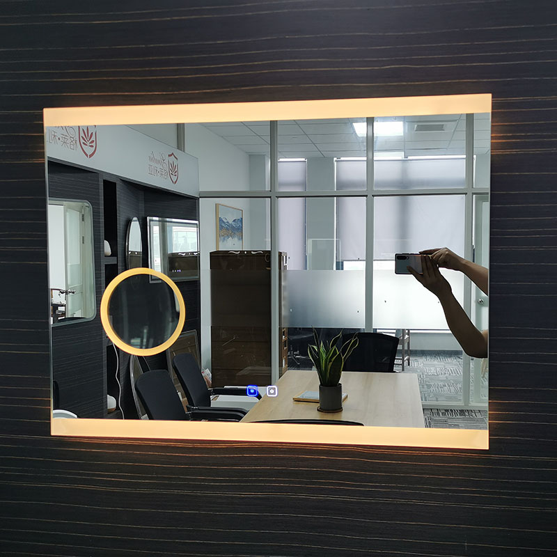 L'effet beauté des miroirs intelligents dans la salle de bain